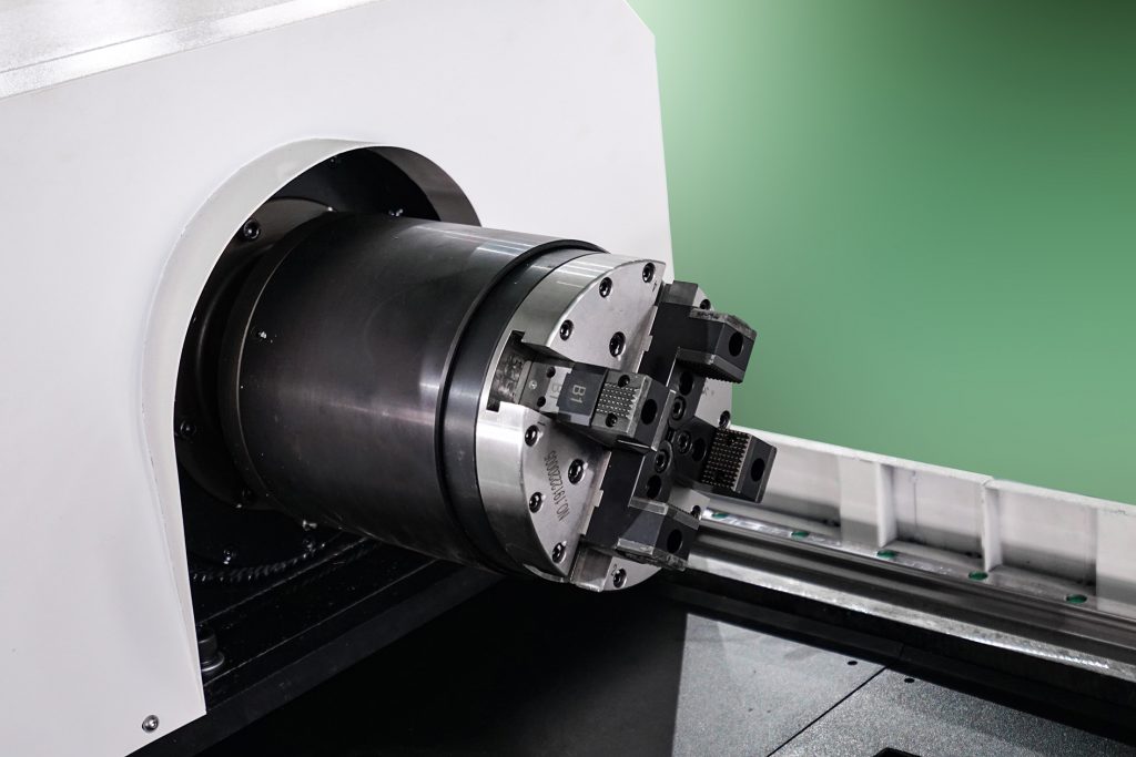 metalni cnc laserski rezač s vlaknima laserski stroj za rezanje željeznog čelika, aluminijske bakrene ploče